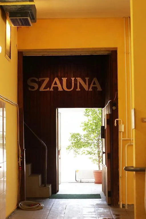 Hotel Hoforras Hajdúszoboszló 2*,  المجر